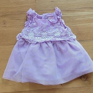 Baby girls size newborn dress